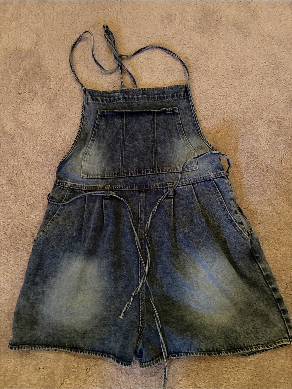 Le Lis Denim Overall Shorts Romper in Faded Blue size M NWT